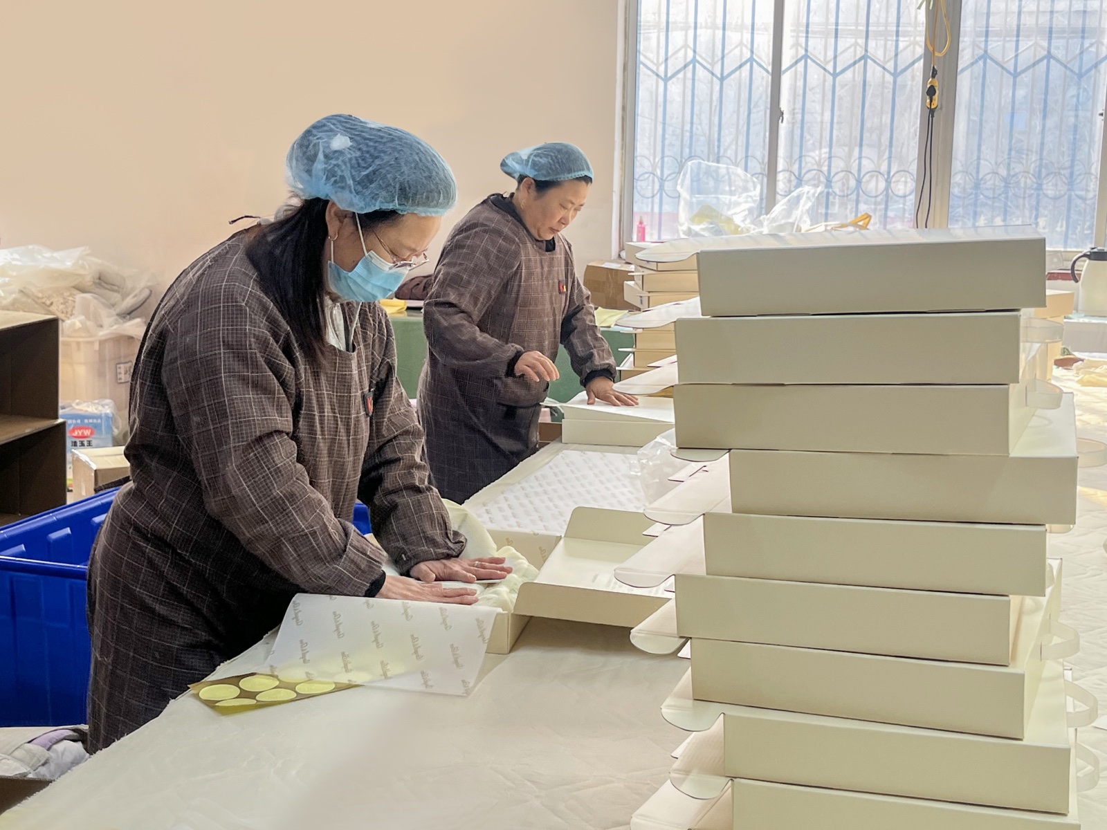 Packaging preparation for baby lounger export orders